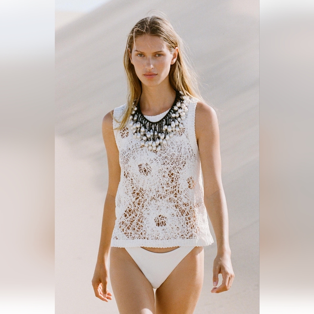 Zara SLEEVELESS CROCHET TOP (M)